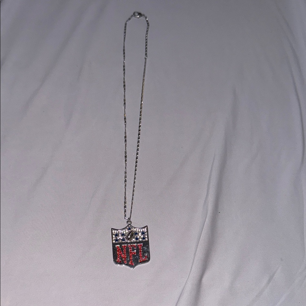Custom white gold plated NFL Necklace with adjustable chain 16”-22” - Picture 4 of 4